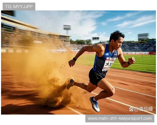 跑步达人半夜绕地标跑圈，网友称其城市守夜人