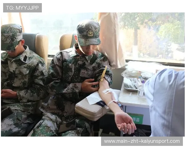 军训献血换假风波 校方：坚持不设条件，部队官兵献血